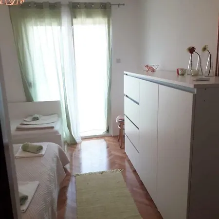 Mira ماكارسكا