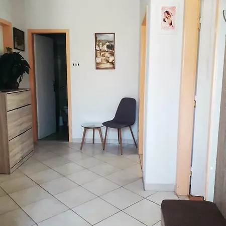 Apartment Mira Makarska