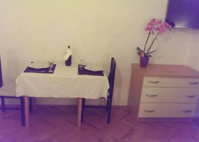 Mira Apartment Makarska